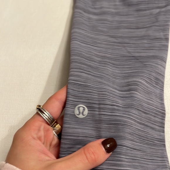 24. Lululemon Fast and Free High-Rise Crop 23" *Non-Reflective Leggings - Picture 3 of 5